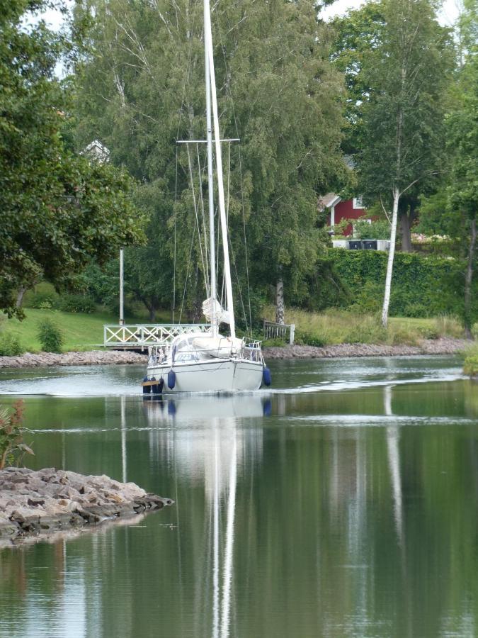 Hatty'S Guesthouse Motala Exterior photo