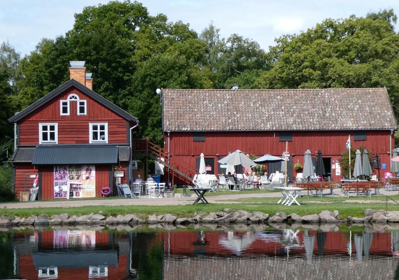 Hatty'S Guesthouse Motala Exterior photo